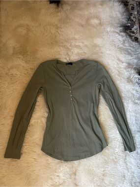 Vintage gap green long sleeve women’s button henley